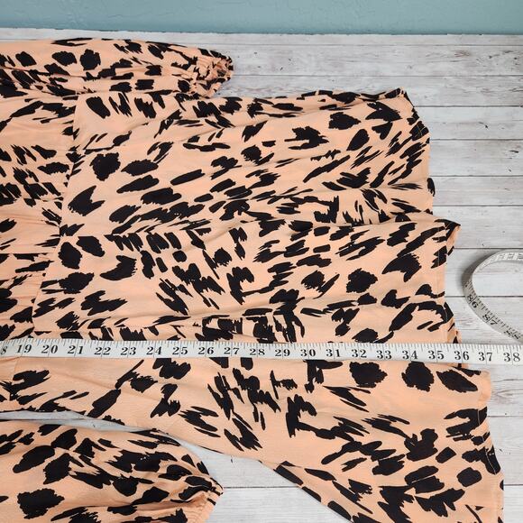 ASOS DESIGN Curve Floaty Romper Size 14 NWT - Picture 11 of 12